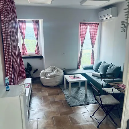 Apartment Hramisce, Botega Smarje (Koper)