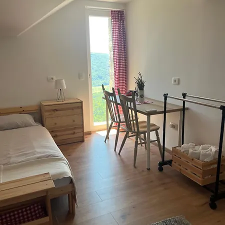 Hramisce, Botega Smarje (Koper)